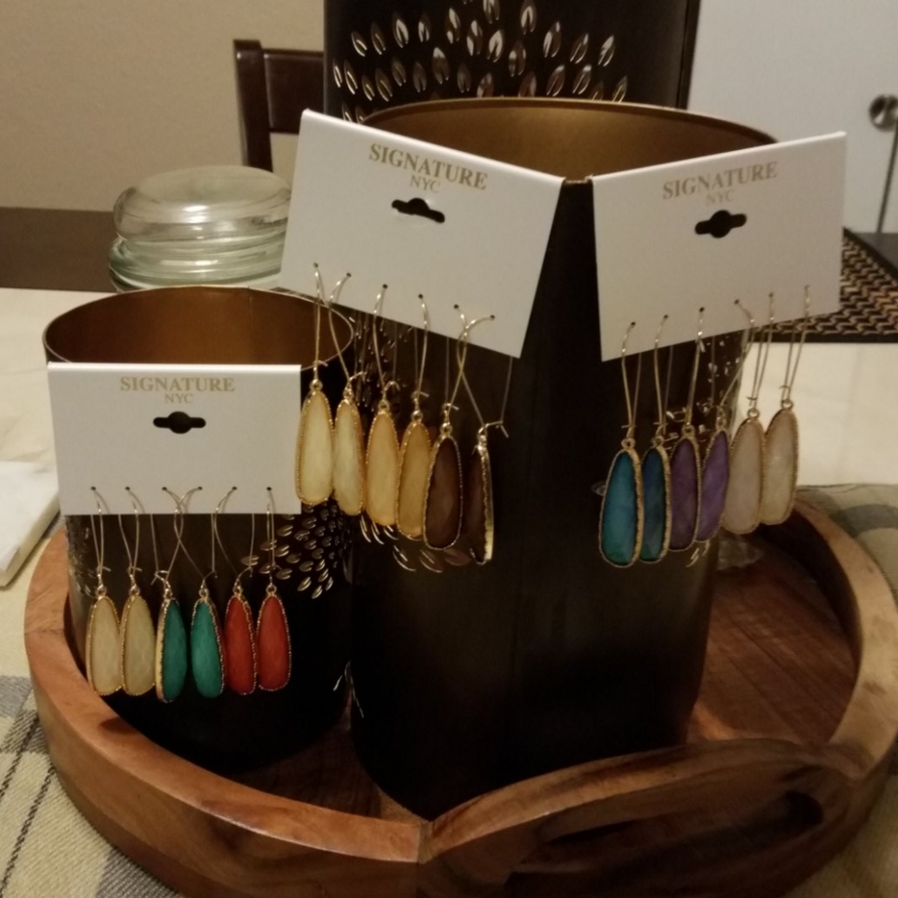 Woman jewelry